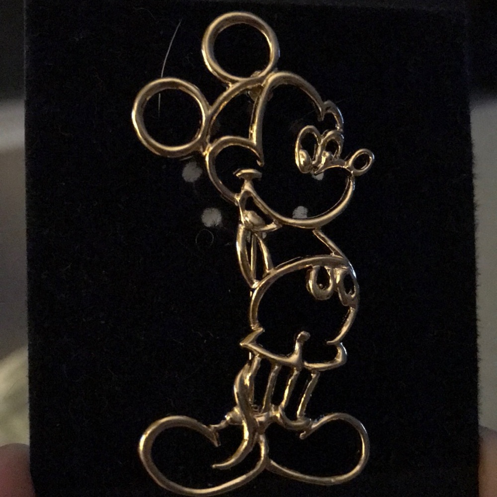 Gold Mickey Pin
